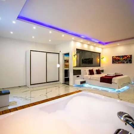 Olivet-kalkan- Huge Private Pool And Lovely Garden-jakuzzies-sauna-turkish Hamam *