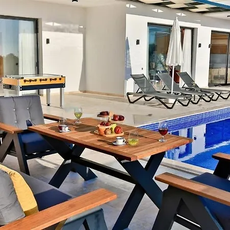 Olivet-kalkan- Huge Private Pool And Lovely Garden-jakuzzies-sauna-turkish Hamam Kas